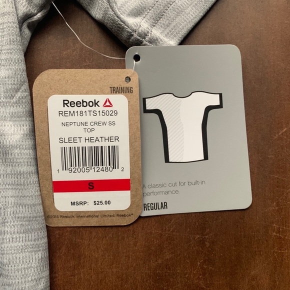 NWT Reebok Training Shirt - Picture 4 of 5